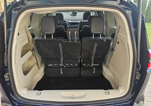 Chrysler Pacifica cena 252027 przebieg: 6025, rok produkcji 2023 z Złoty Stok małe 497